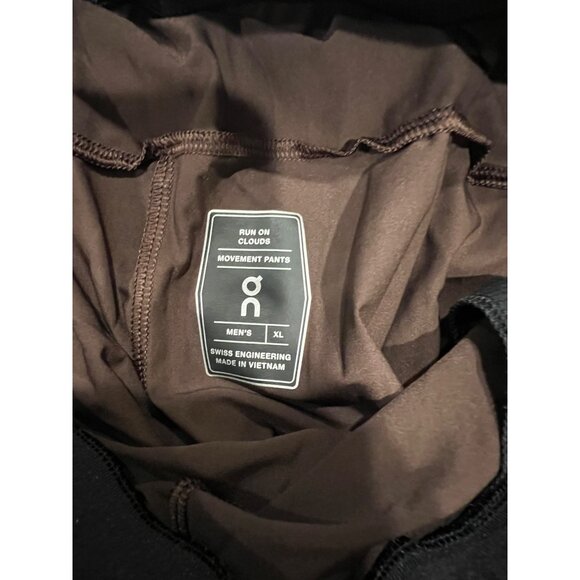 On Cloud Movement Running Sweatpants - Size XL - Picture 5 of 5